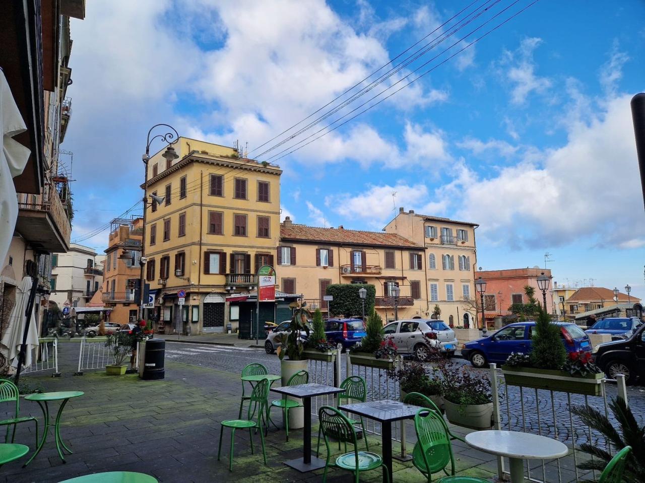 Vendita Case, Marino foto