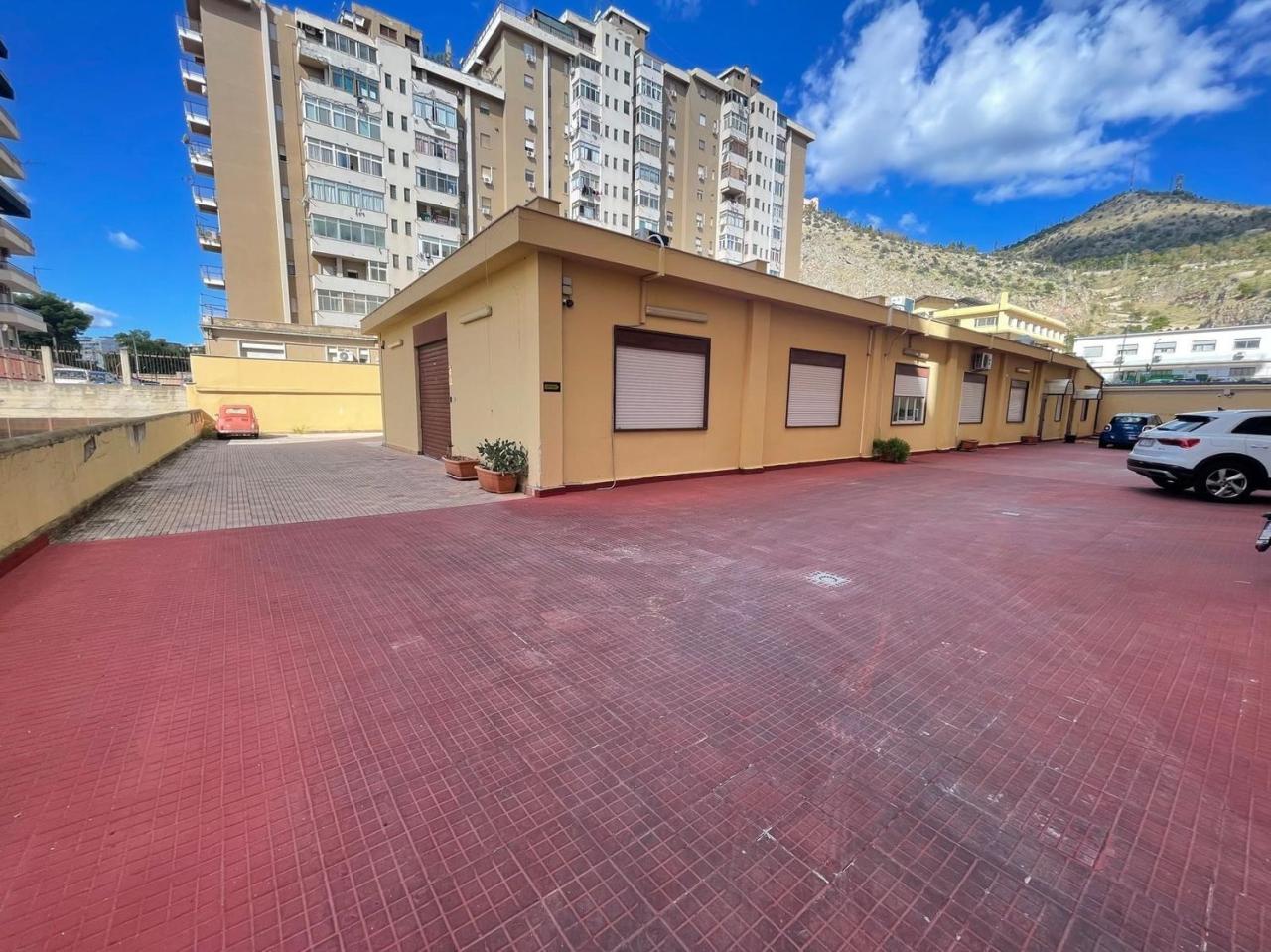 Affitto Locali commerciali, Palermo foto