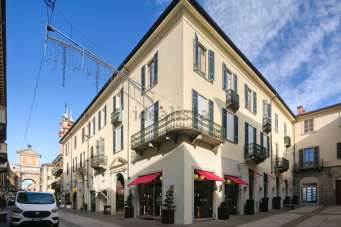 Vendita Trivani, Chieri