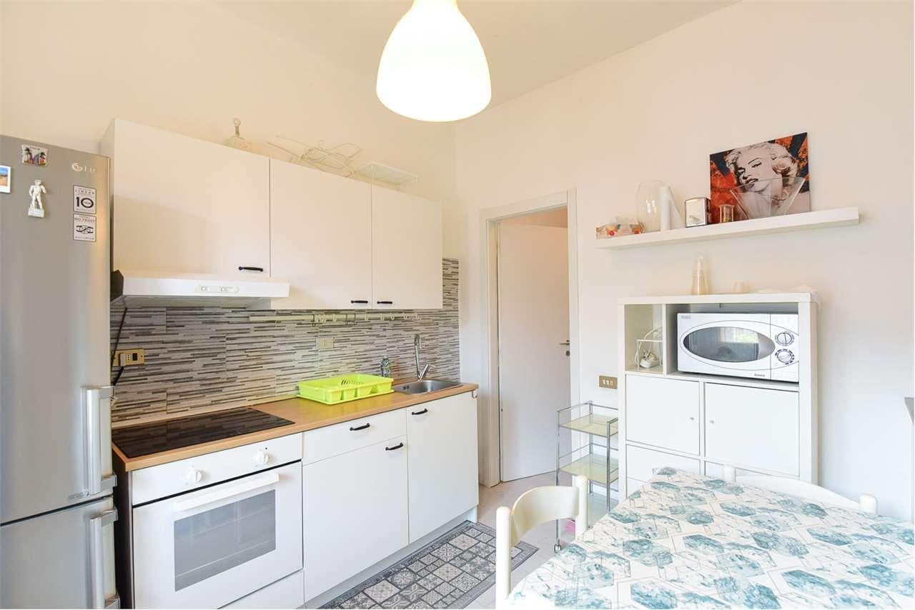 Vendita vendita, Desio foto