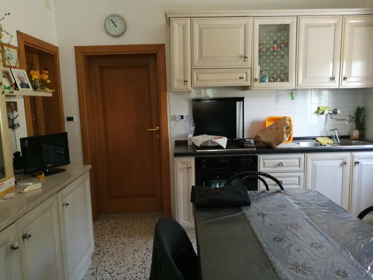 Vendita Pentavani, Jesi foto