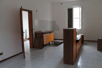 Affitto Quadrivani, Jesi Affitto Quadrivani, Jesi