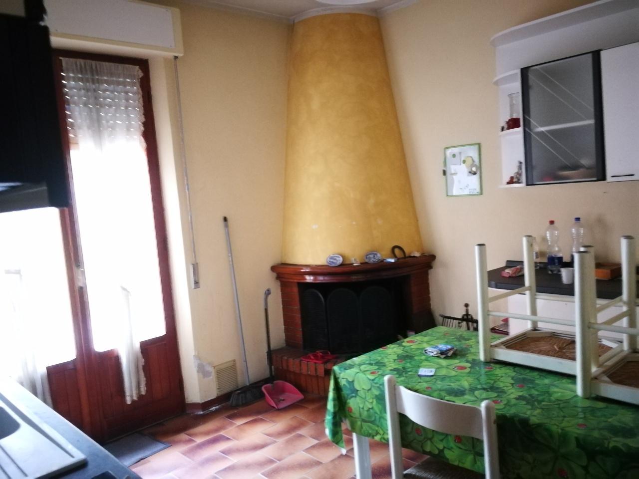 Vendita Multivani, Monte Roberto foto