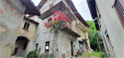 Vendita vendita, Como Vendita vendita, Como