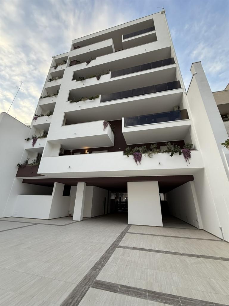 Venta Box, Bari foto