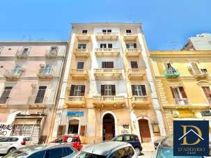 Sale Four rooms, Taranto