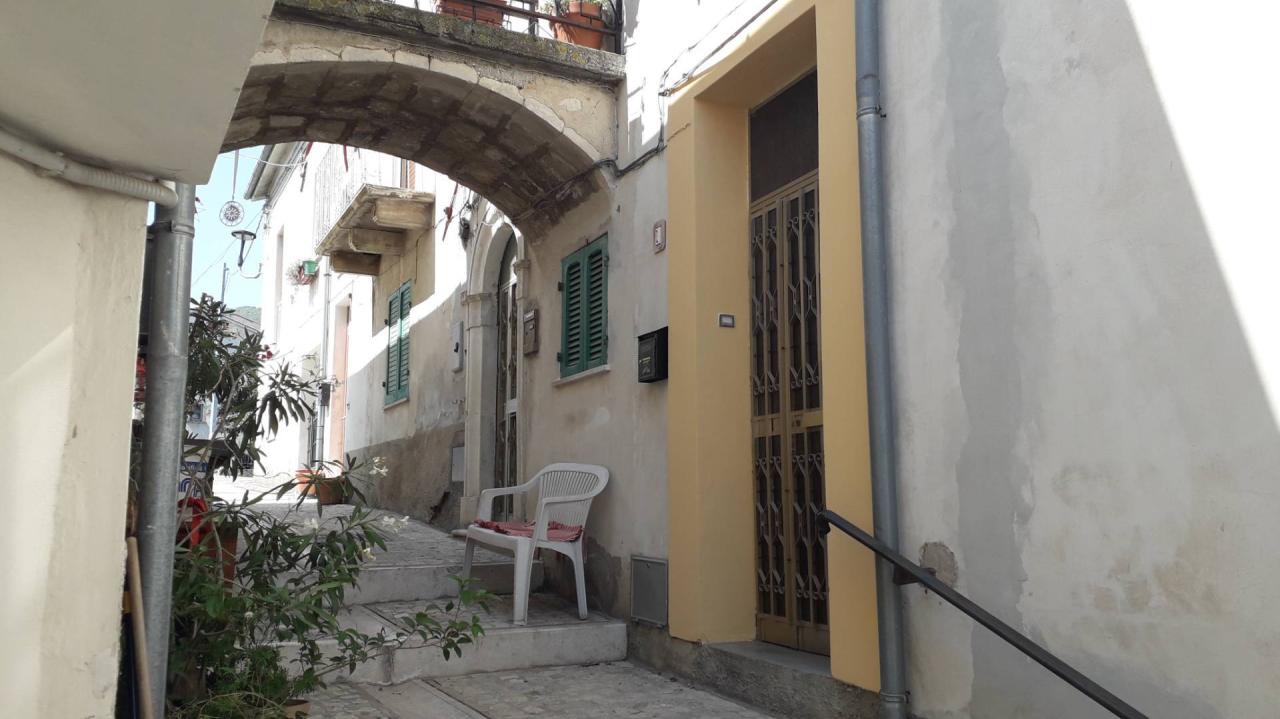 Vendita Casa indipendente, Serramonacesca foto