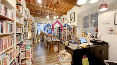 Sale Locale commerciale, Lucca