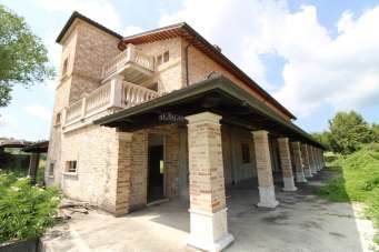 Sale Rustico, Folignano