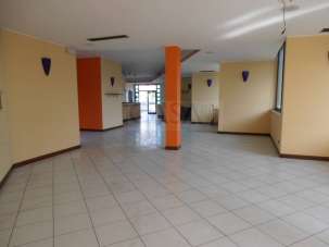 Mieten Locale commerciale, Grottammare