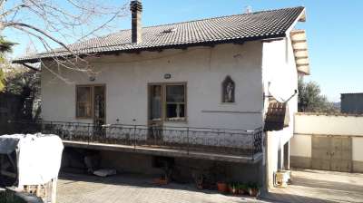 Vendita Casa indipendente, Casalincontrada