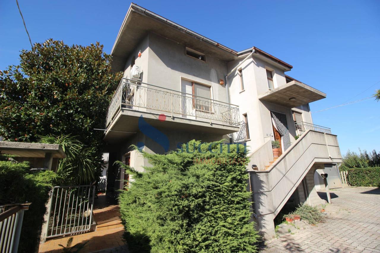 Vendita Casa indipendente, Alba Adriatica foto