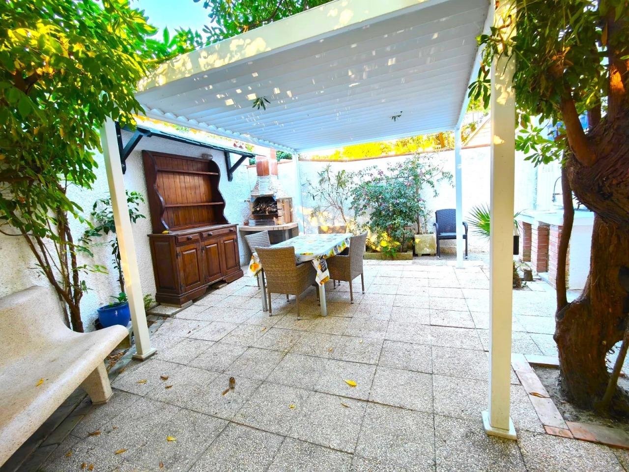 Venta Dos habitaciones, Carrara foto