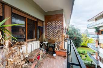 Vendita Pentavani, Roma