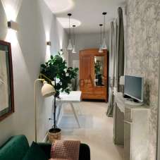 Renta Casas, Firenze