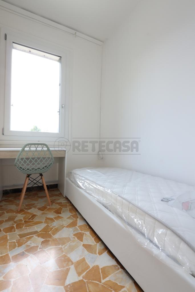 Renta Esavani, Vicenza foto