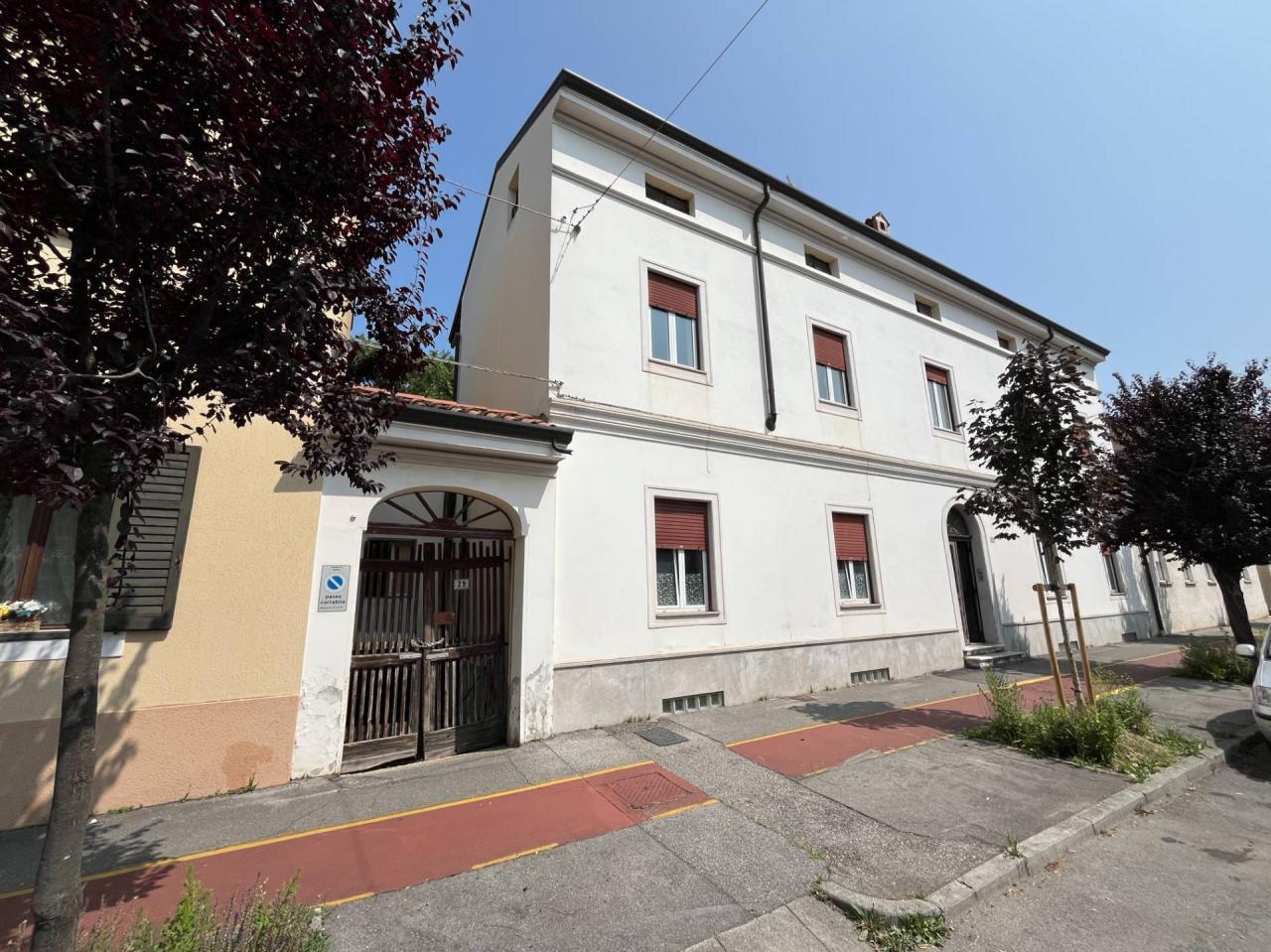 Vendita Casa indipendente, Gorizia foto