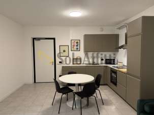 Renta Dos habitaciones, Caronno Pertusella