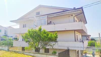 Sale Con giardino e, Casalincontrada