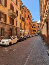 Renta Trivani, Bologna