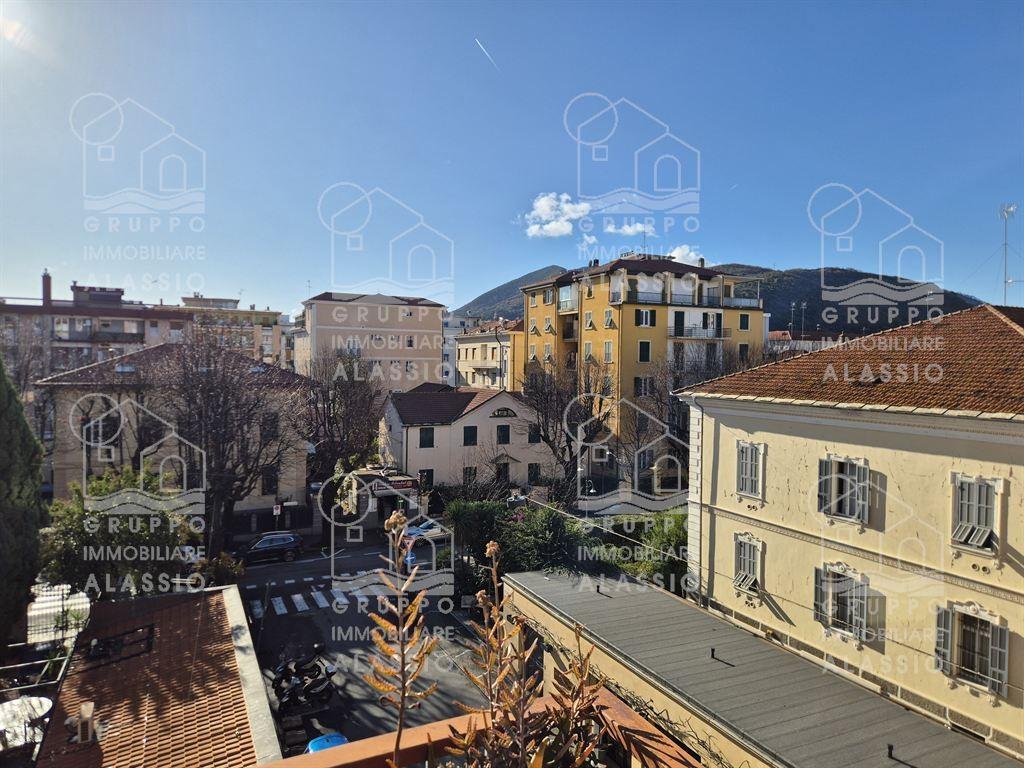 Sale Appartamento, Albenga foto