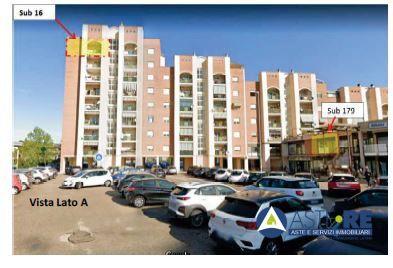Venta Cuatro habitaciones, Latina foto