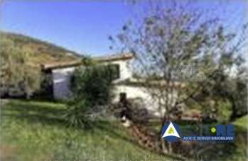 Venta Cuatro habitaciones, Bassiano