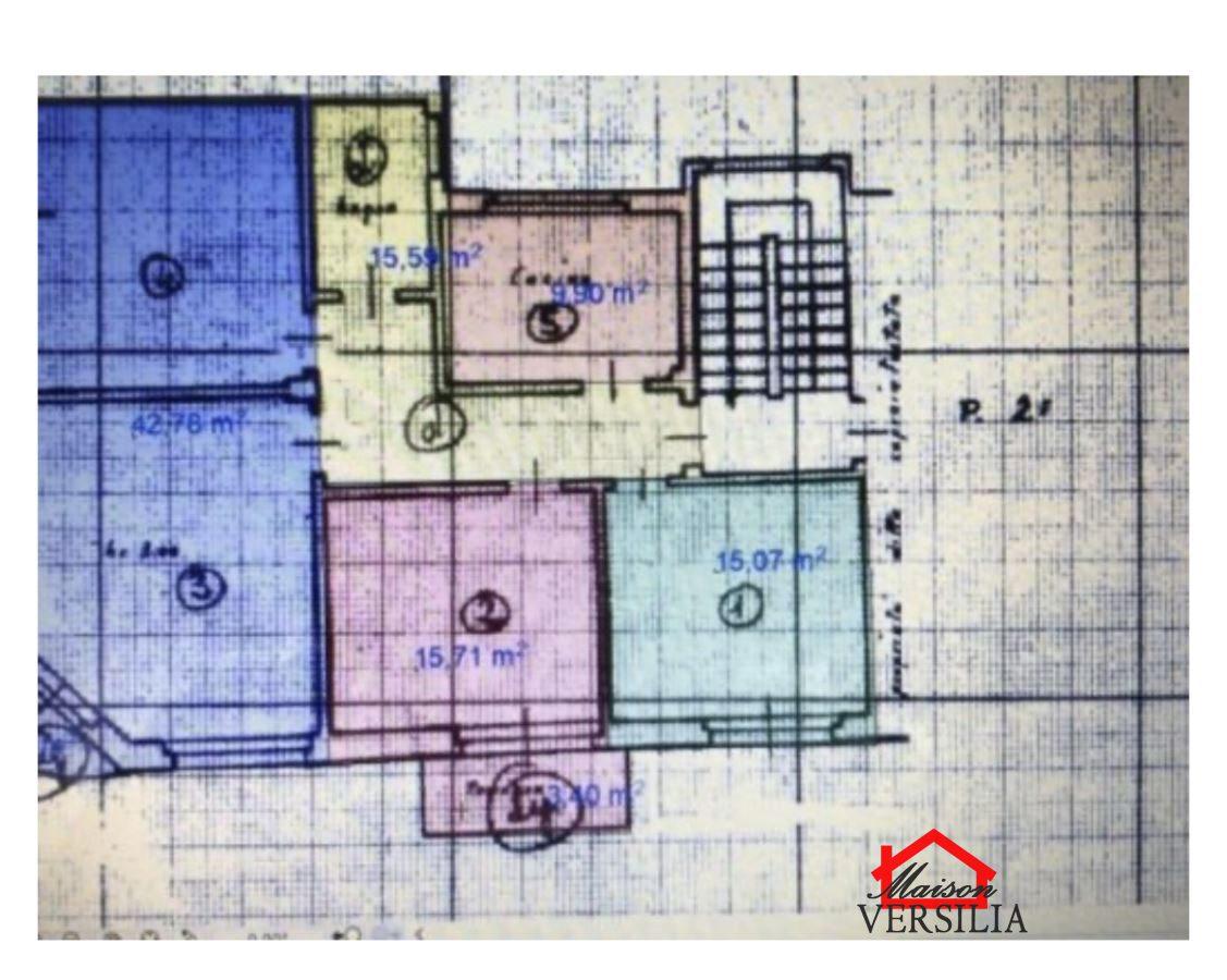 Rent Roomed, Massa foto