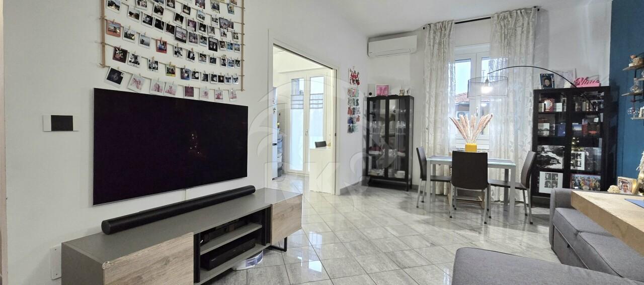 Venta Trivani, Bologna foto