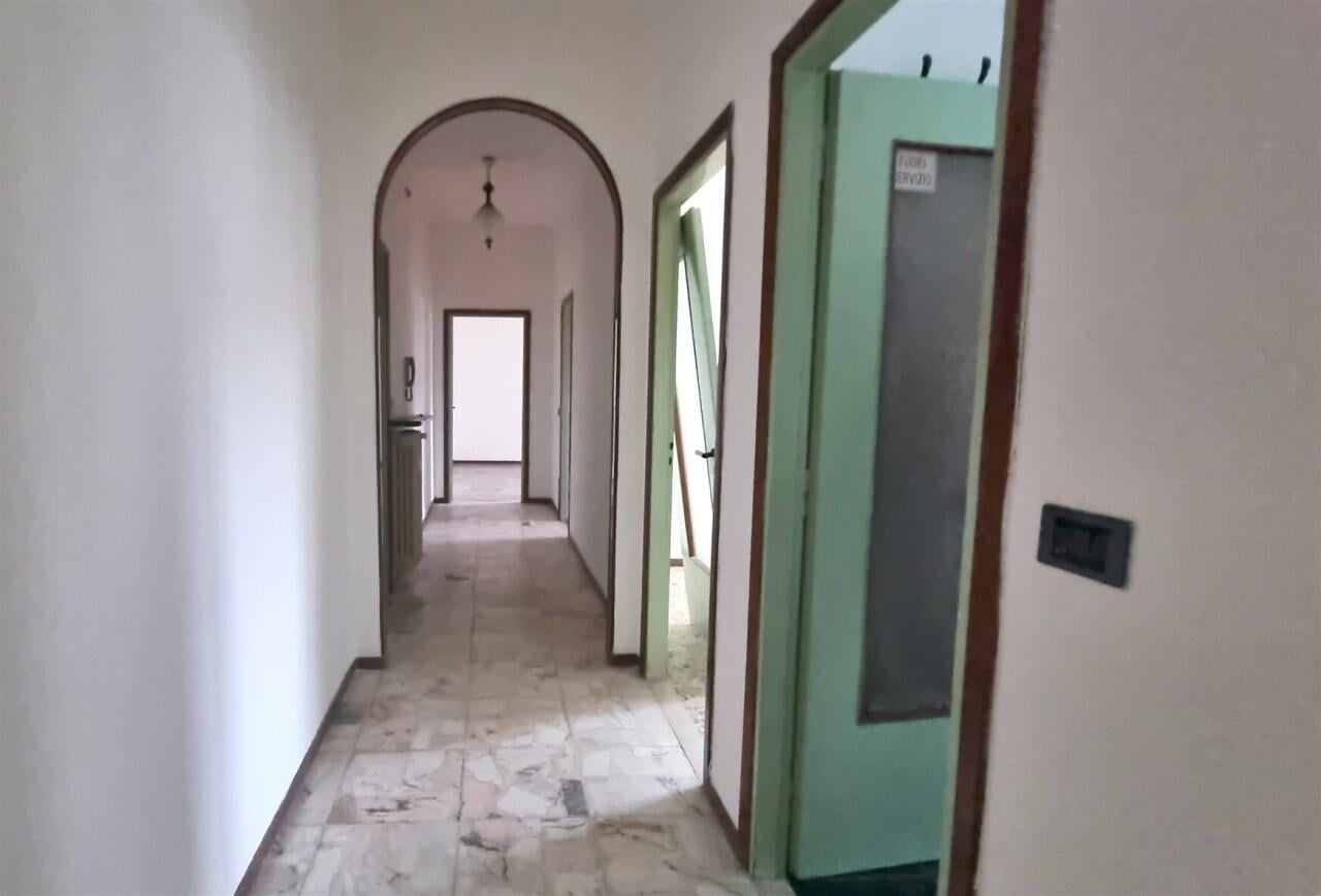 appartamento in vendita a Parma in zona Centro Storico