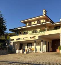 Sale Multivani, Burolo