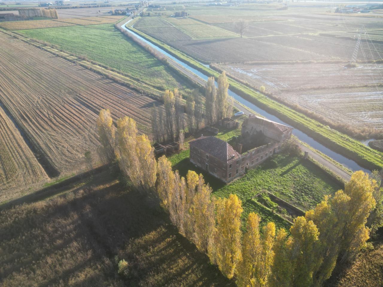 Sale Lofts, attics and penthouses, Casaleone foto