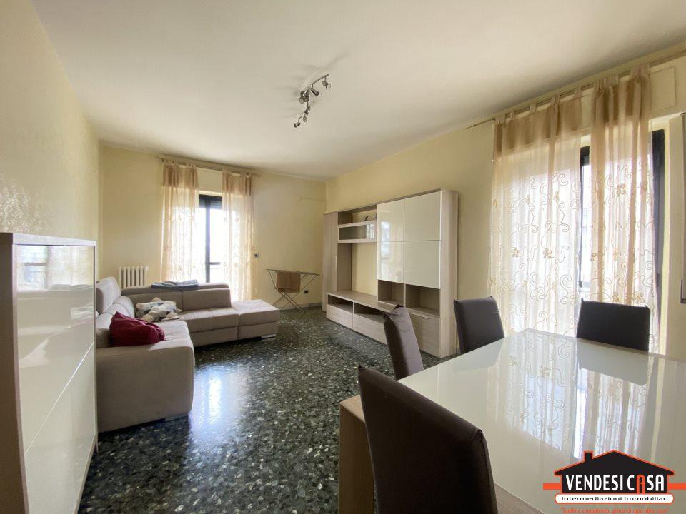 Sale Four rooms, Valenzano foto