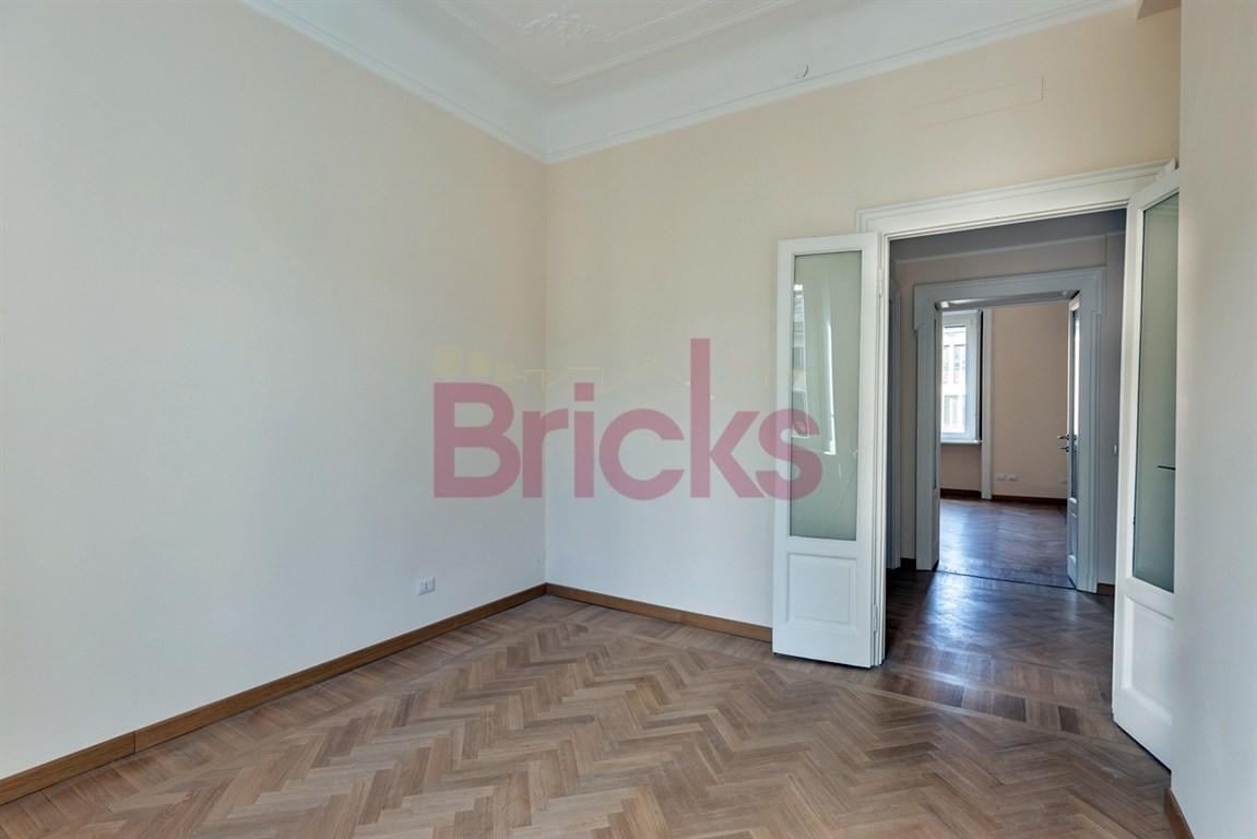 Rent Appartamento, Milano foto