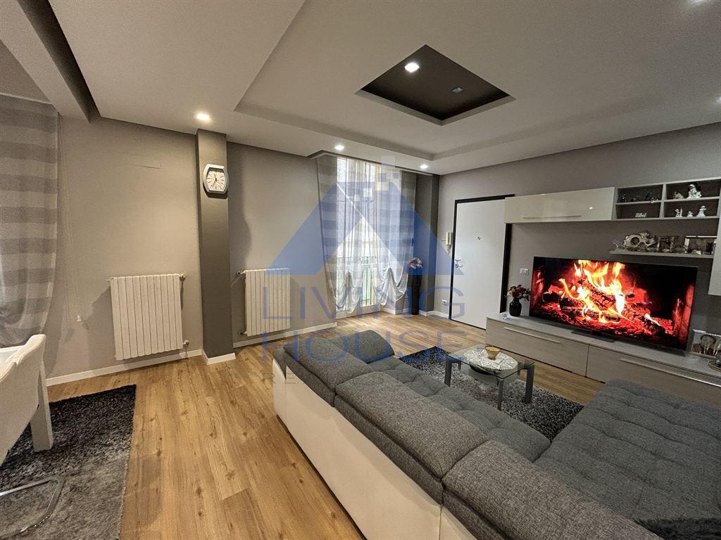 Sale Appartamento, Besana in Brianza foto