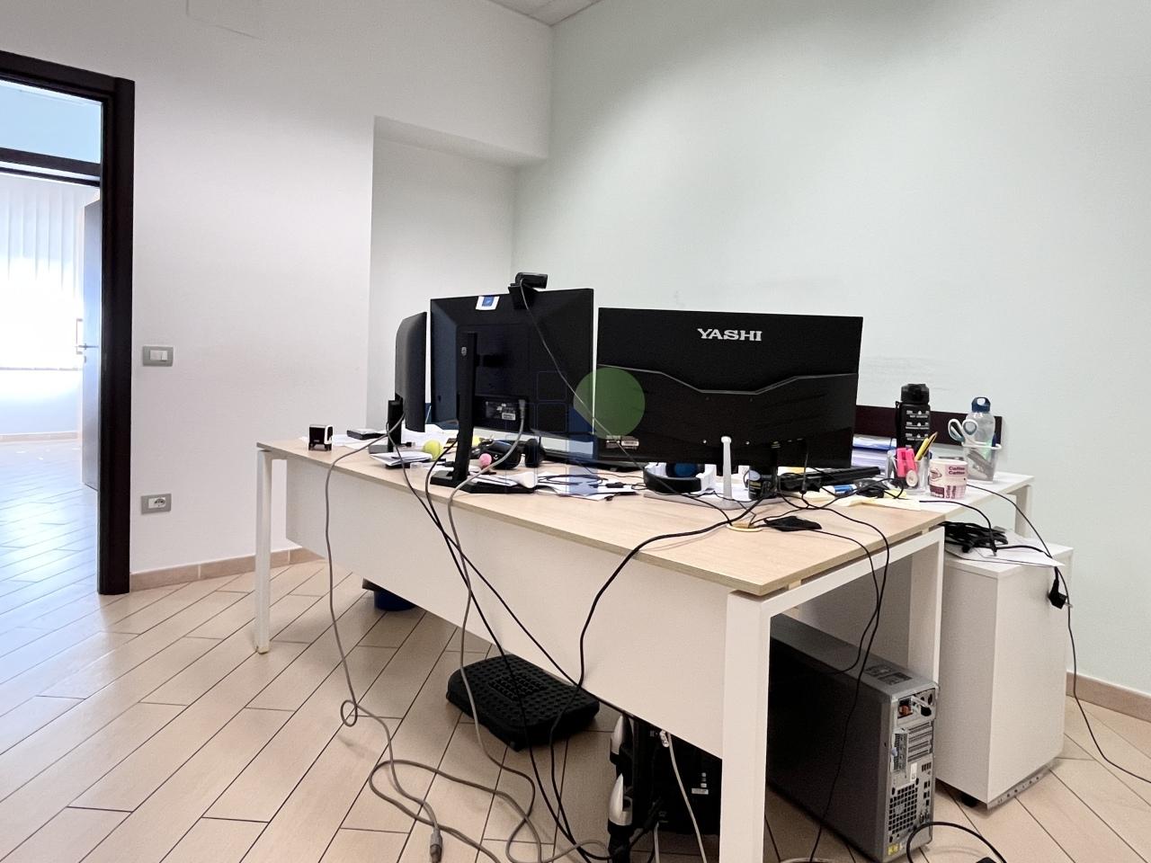 Vendita Quadrivani, Livorno foto