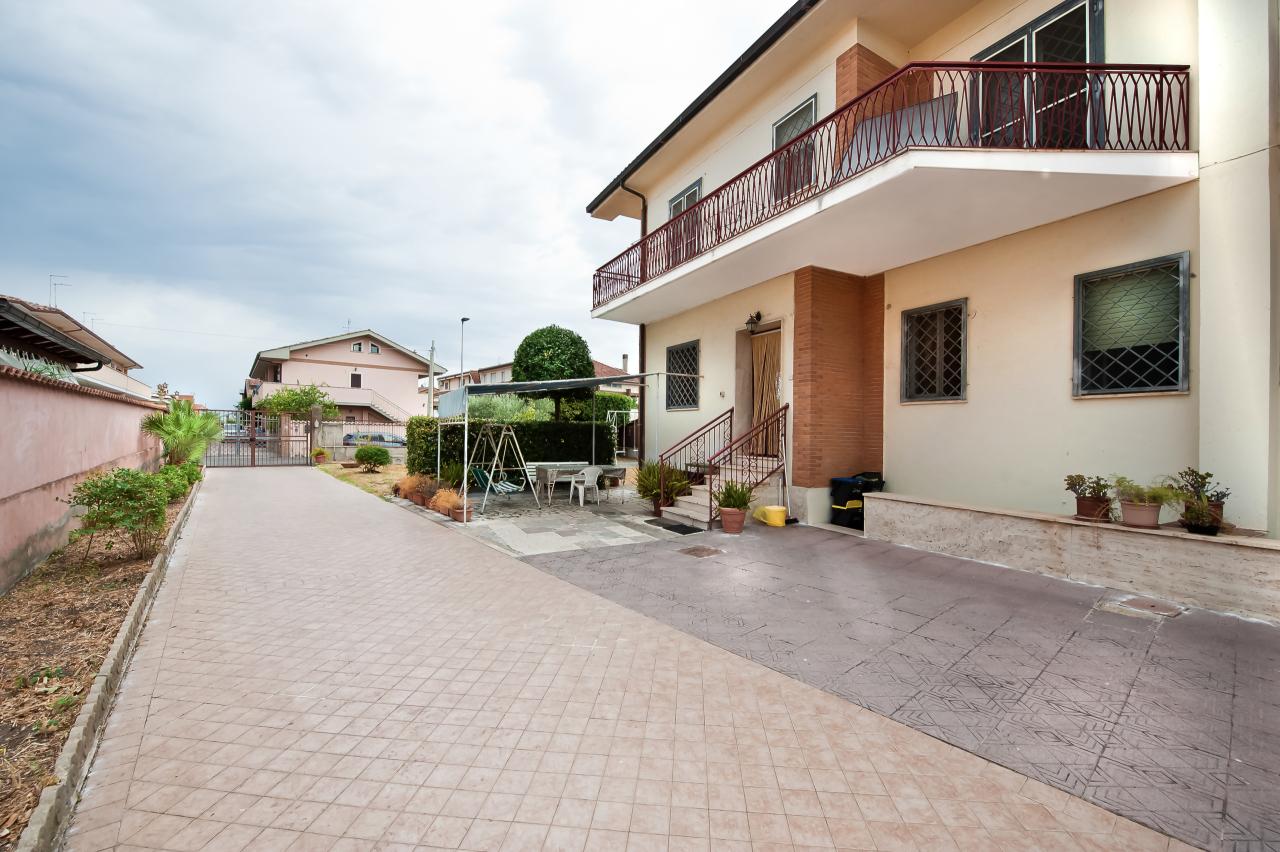 Vendita Multivani, Pomezia foto