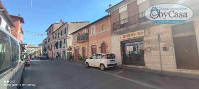 Venta Locale commerciale, Manziana