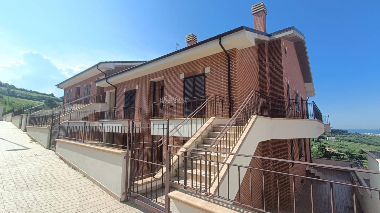 Vendita Appartamento, Colonnella foto