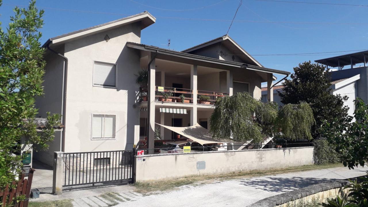 Vendita Casa indipendente, Alanno foto