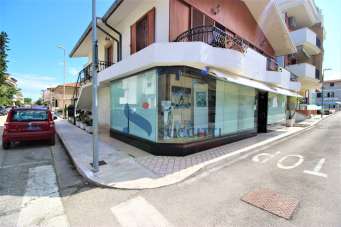 Vendita Locale commerciale, Tortoreto Vendita Locale commerciale, Tortoreto