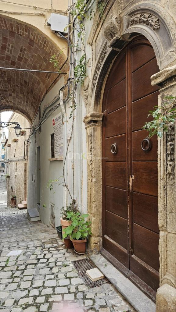 Vendita Trivani, Jesi foto