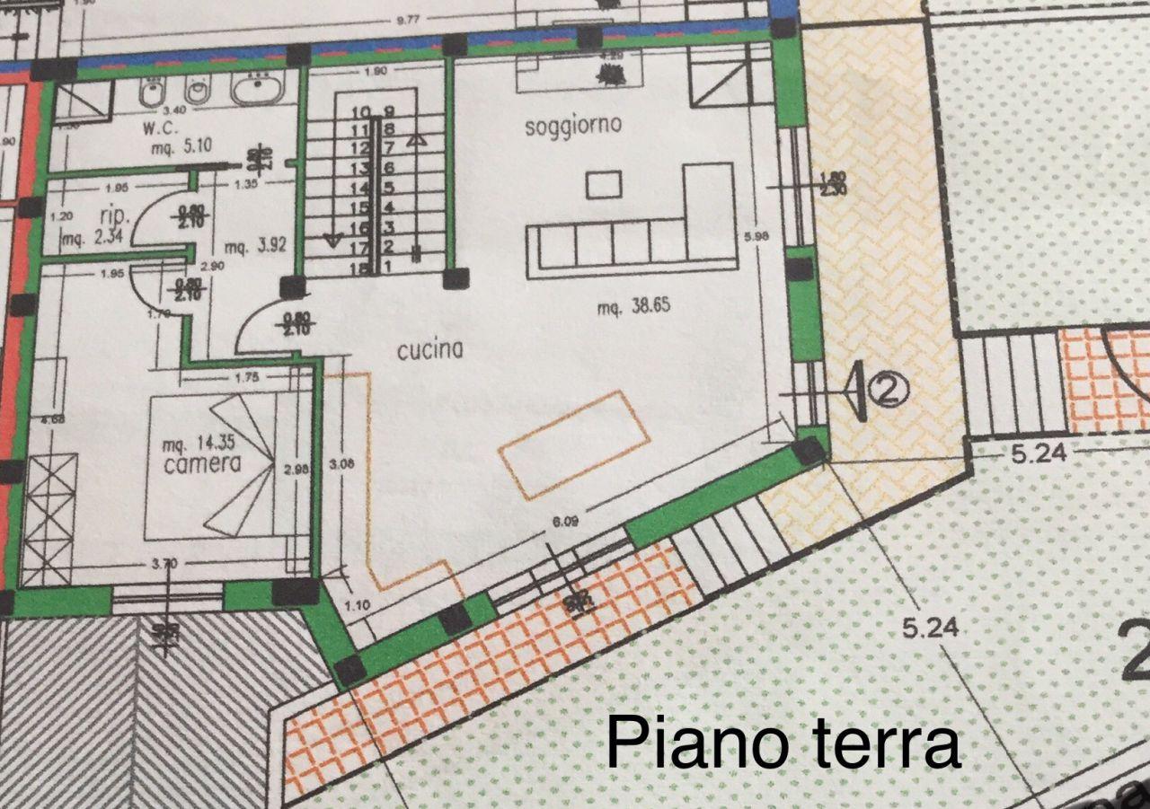 Vendita Quadrivani, Follonica foto