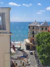Rent Four rooms, Alassio