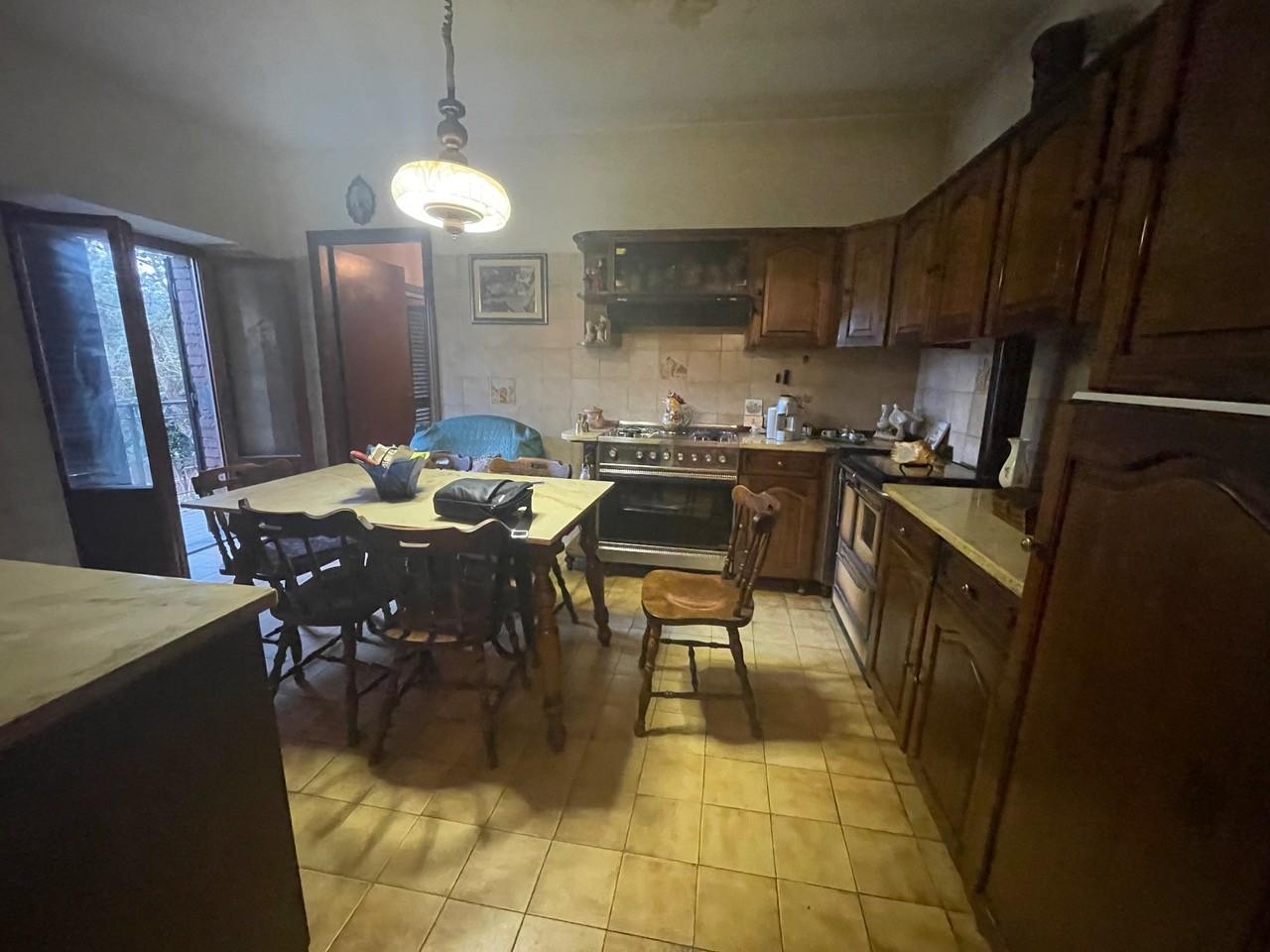 Vendita Multivani, Gaiole in Chianti foto