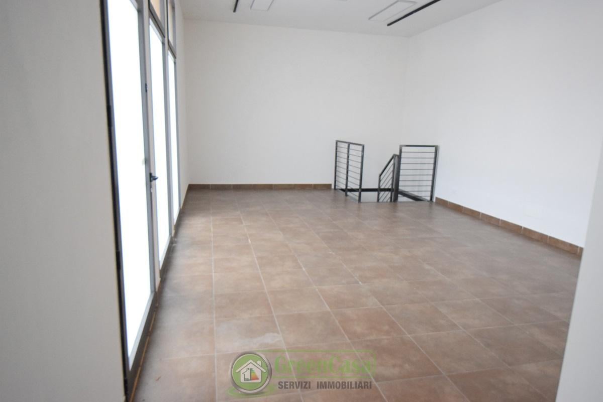 Vendita Negozio, Cambiago foto