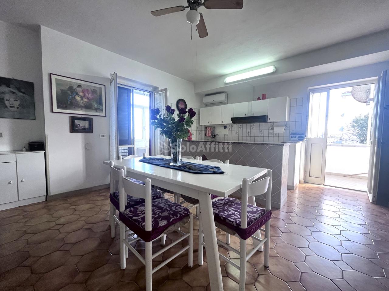 Affitto Appartamento, Davoli foto