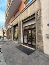 Rent Negozio, Roma