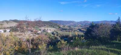 Venta Esavani, Apiro