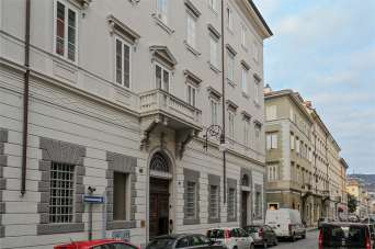 Venta Trivani, Trieste